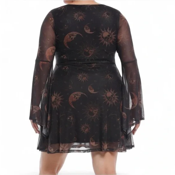 Cosmic Aura Celestial Skull Mesh Dress Plus Size 5 (26W-28W), Whimsigoth/Grunge - Picture 5 of 8